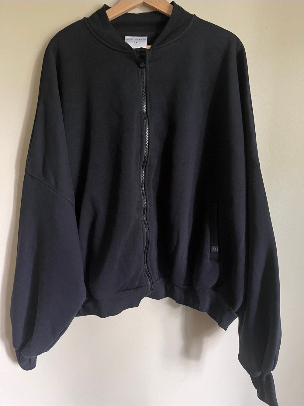 Blogilates marshmallow bomber jacket Black Zip-Front 3X new without tags